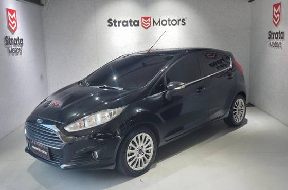 FORD FIESTA 1.6 TITANIUM HATCH 16V FLEX 4P MANUAL FORD FIESTA 1.6 TITANIUM HATCH 16V FLEX 4P MANUAL